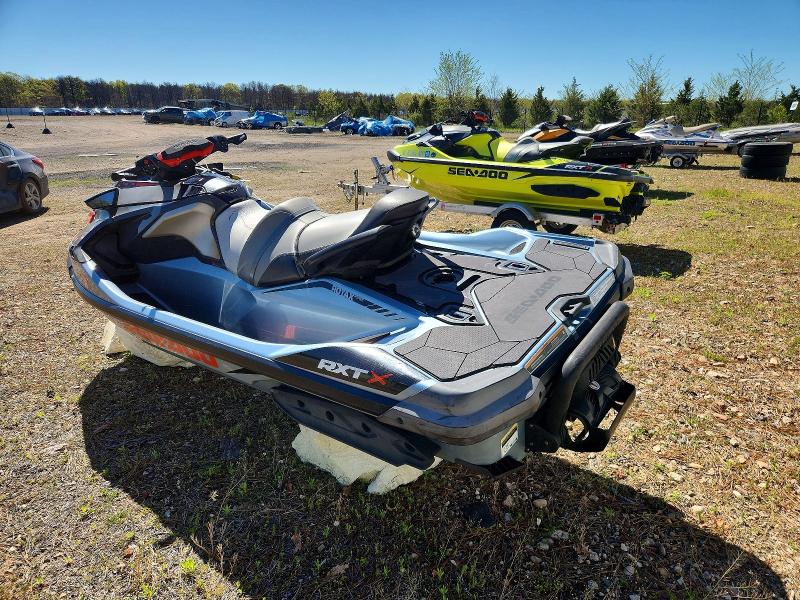53043526 :رقم المزاد ، YDV13552C818 vin ، 2004 Sea Doo Rtx-x مزاد بيع