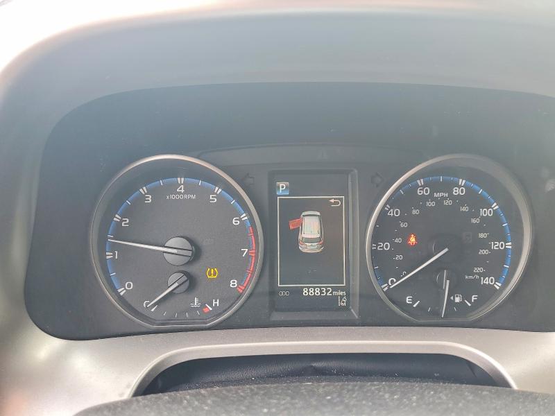Продажа на аукционе авто 2017 Toyota Rav4, vin: JTMBFREV5HJ122472, номер лота: 55193766