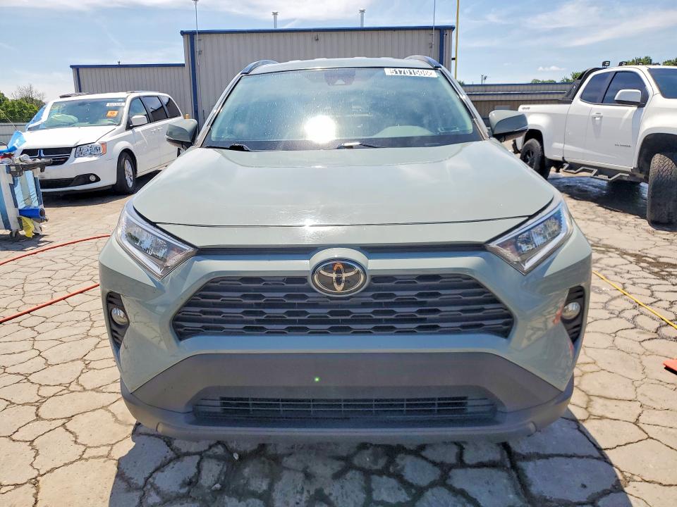 2021 Toyota Rav4 მანქანა იყიდება აუქციონზე, vin: 2T3W1RFV1MW116405, აუქციონის ნომერი: 51701506