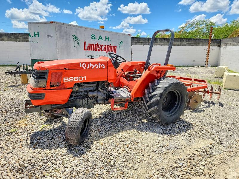 1989 Kubota Construction Equipment მანქანა იყიდება აუქციონზე, vin: 221615, აუქციონის ნომერი: 53800126