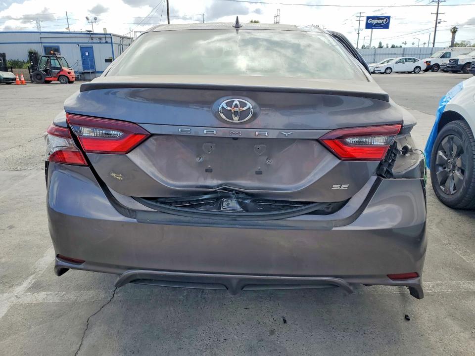 Продажа на аукционе авто 2023 Toyota Camry, vin: 4T1G11AK7PU761107, номер лота: 52422786