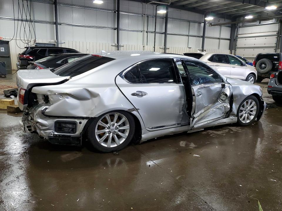 55412326 :رقم المزاد ، JTHCL5EF6A5005527 vin ، 2010 Lexus Ls مزاد بيع