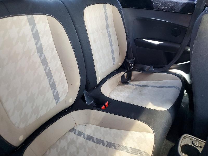 Продажа на аукционе авто 2018 Volkswagen Beetle, vin: 3VWFD7AT3JM707010, номер лота: 52851876