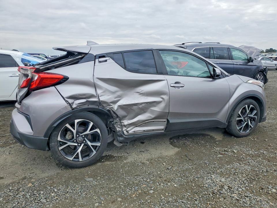 2018 Toyota C-hr მანქანა იყიდება აუქციონზე, vin: NMTKHMBX2JR024106, აუქციონის ნომერი: 55162406