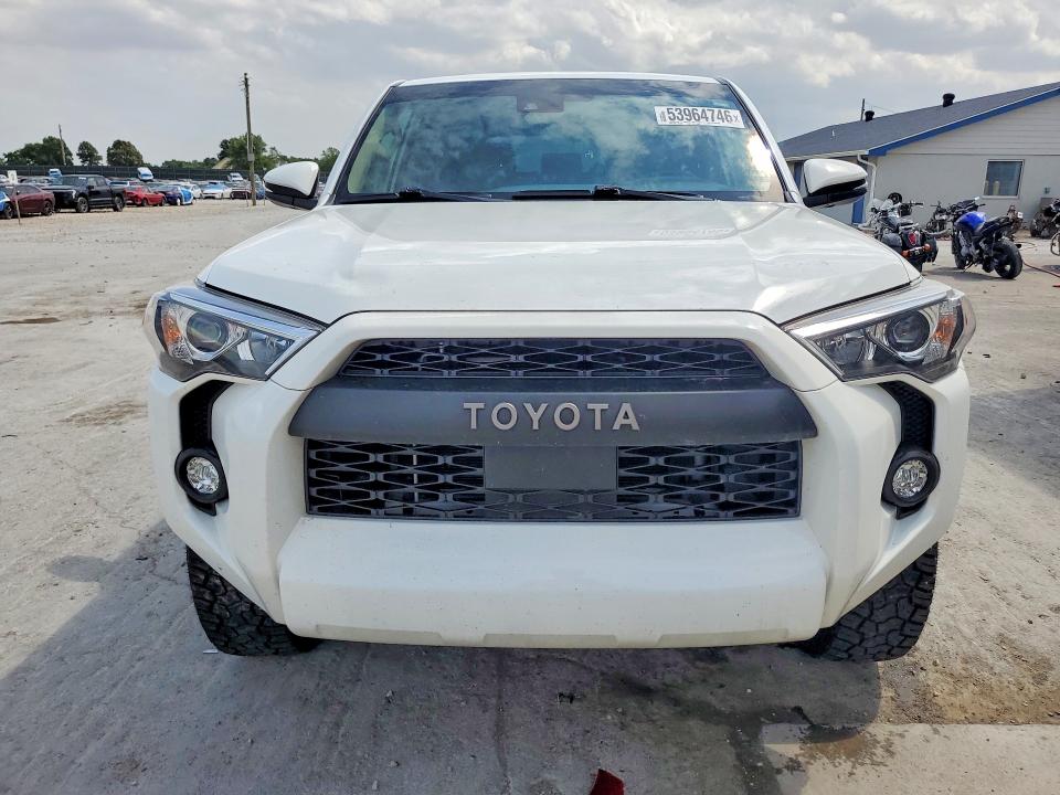 53964746 :رقم المزاد ، JTENU5JR1R6231774 vin ، 2024 Toyota 4runner مزاد بيع