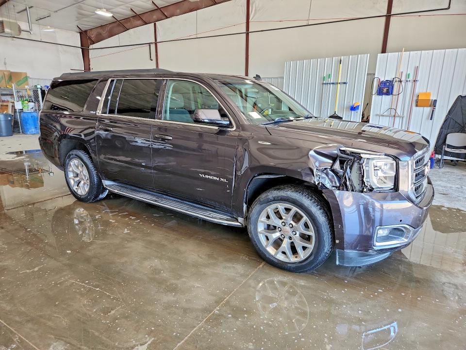 53304136 :رقم المزاد ، 1GKS2GKC2FR203323 vin ، 2015 Gmc Yukon Xl مزاد بيع