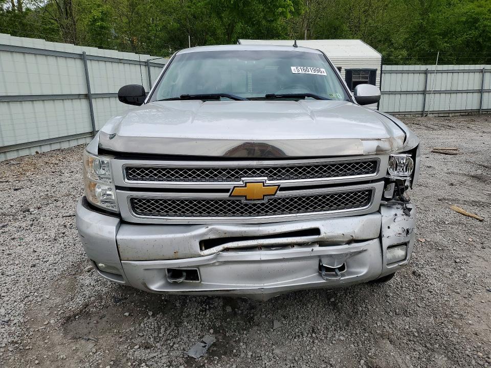 51601996 :رقم المزاد ، 3GCPKSE78DG168027 vin ، 2013 Chevrolet Silverado مزاد بيع