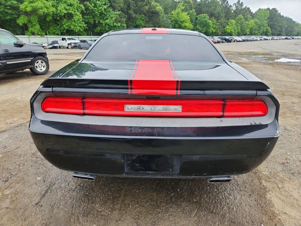 54680626 :رقم المزاد ، 2C3CDYAG5DH581738 vin ، 2013 Dodge Challenger مزاد بيع