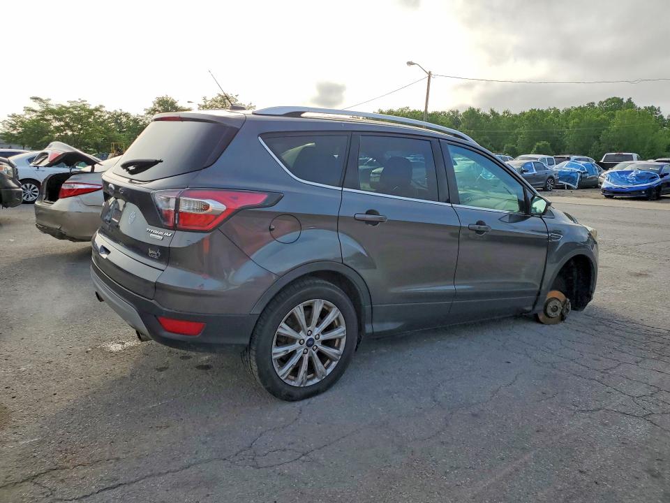 2017 Ford Escape მანქანა იყიდება აუქციონზე, vin: 1FMCU0JD2HUB20336, აუქციონის ნომერი: 55086836
