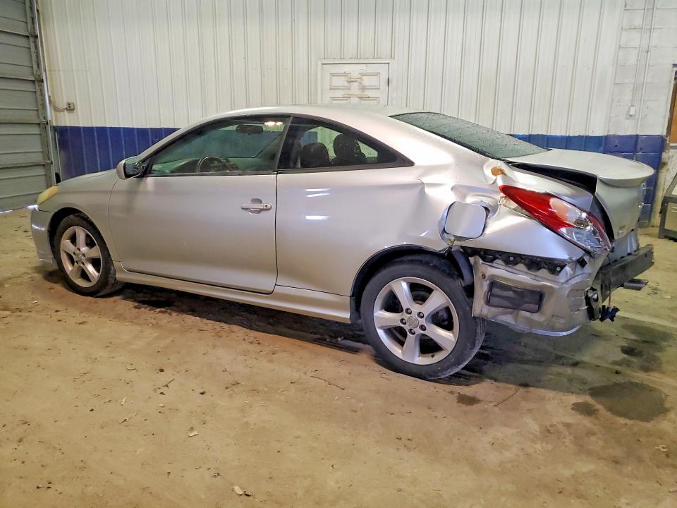 52647586 :رقم المزاد ، 4T1CA38P54U008926 vin ، 2004 Toyota Camry Solara مزاد بيع