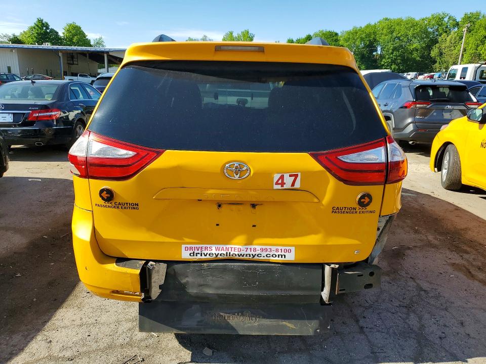 Продаж на аукціоні авто 2016 Toyota Sienna, vin: 5TDKK3DC4GS762814, номер лоту: 55358946