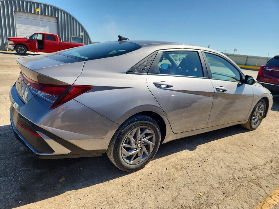 52894256 :رقم المزاد ، KMHLM4DG4RU675206 vin ، 2024 Hyundai Elantra مزاد بيع