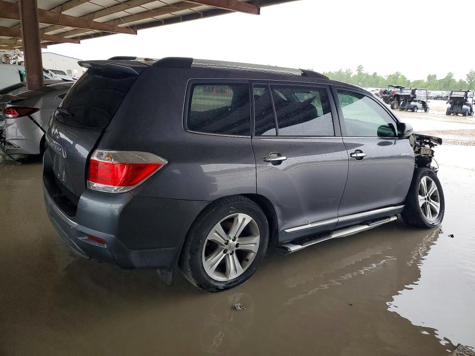 2013 Toyota Highlander მანქანა იყიდება აუქციონზე, vin: 5TDYK3EH9DS102364, აუქციონის ნომერი: 50775766