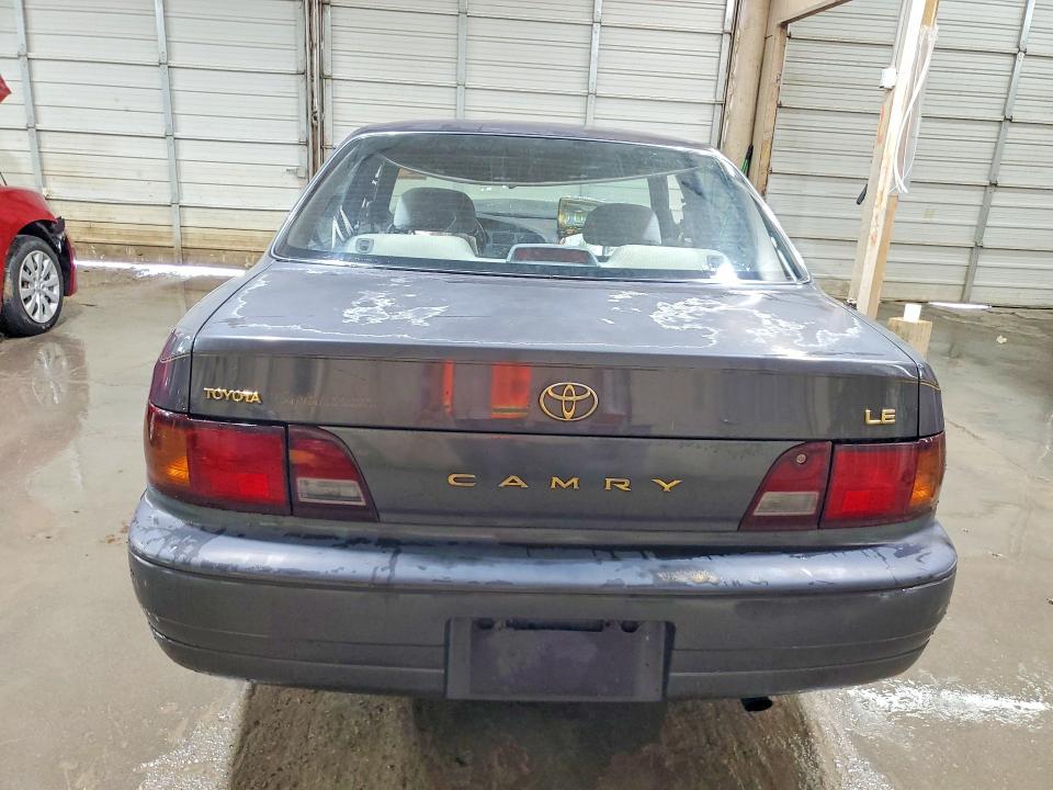 1996 Toyota Camry მანქანა იყიდება აუქციონზე, vin: 4T1BG12K4TU947592, აუქციონის ნომერი: 54773686
