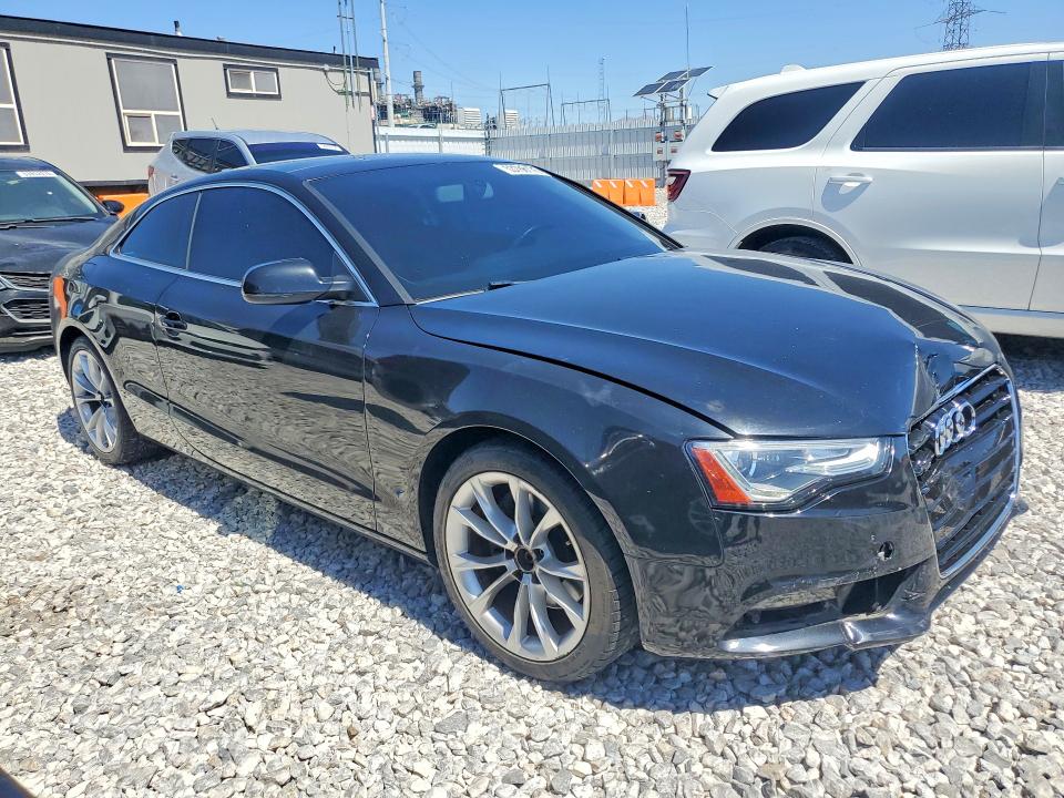 2013 Audi A5 მანქანა იყიდება აუქციონზე, vin: WAUVFAFR4DA002010, აუქციონის ნომერი: 53786176