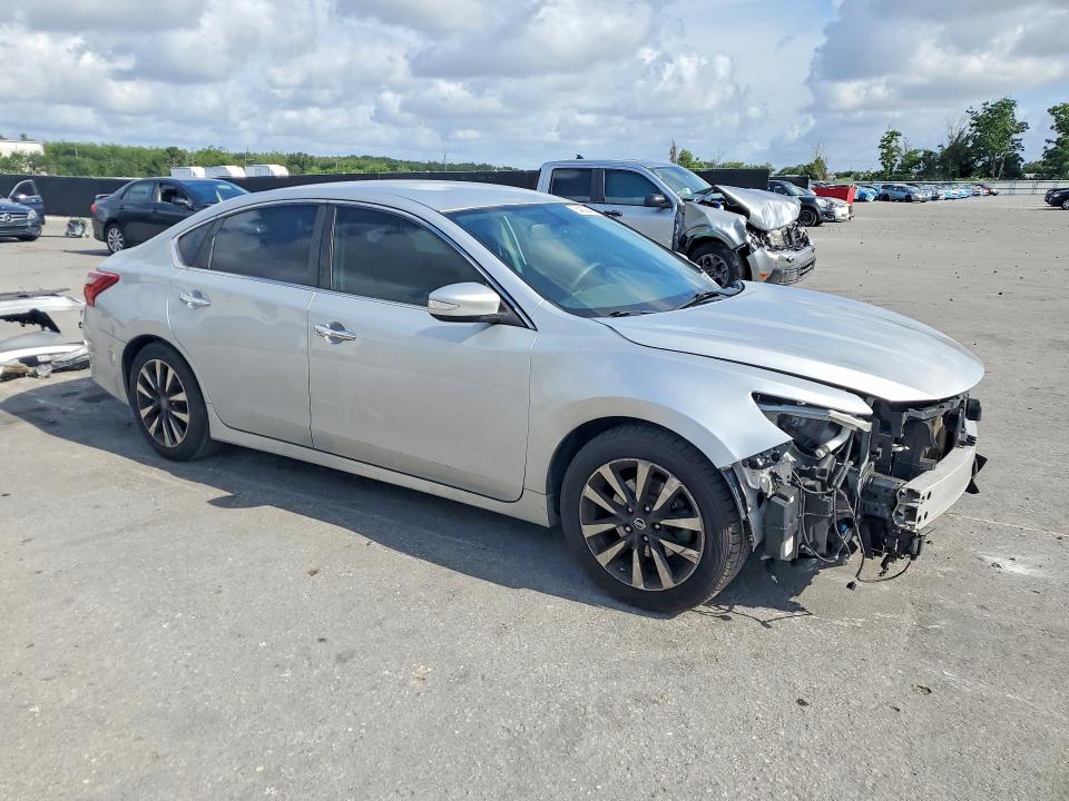 Продажа на аукционе авто 2018 Nissan Altima, vin: 1N4AL3AP9JC177502, номер лота: 54838436