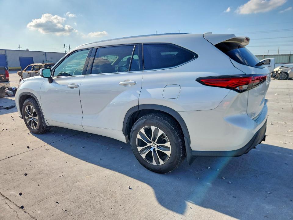 53936666 :رقم المزاد ، 5TDGZRAH4MS043286 vin ، 2021 Toyota Highlander مزاد بيع