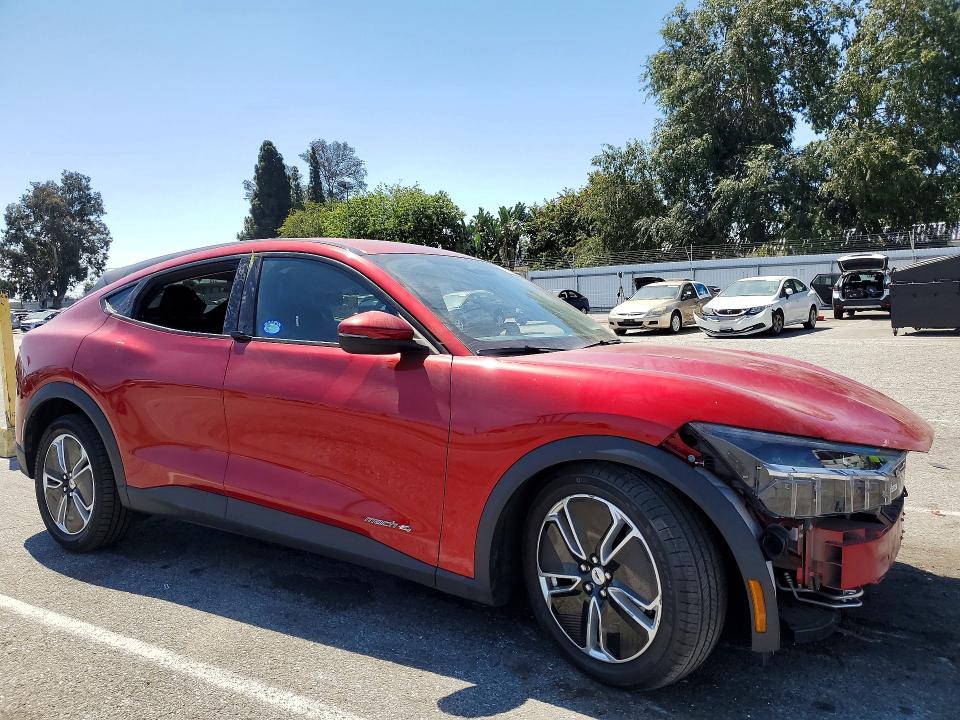 53847026 :رقم المزاد ، 3FMTK1SS2NMA25249 vin ، 2022 Ford Mustang Mach-e مزاد بيع