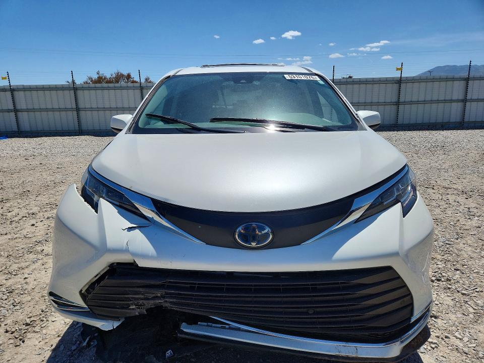 Auction sale of the 2021 Toyota Sienna, vin: 5TDJSKFC4MS027930, lot number: 53101076