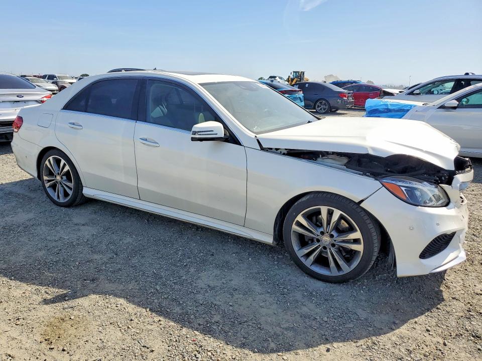 Продажа на аукционе авто 2014 Mercedes-benz E, vin: WDDHF5KB3EB045206, номер лота: 52056036