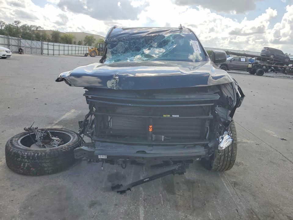 54103246 :رقم المزاد ، 1GNSKTKL5MR236566 vin ، 2021 Chevrolet Tahoe مزاد بيع