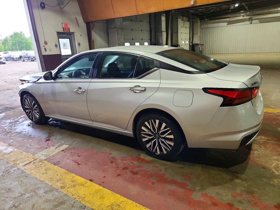 54392866 :رقم المزاد ، 1N4BL4DV6PN322741 vin ، 2023 Nissan Altima مزاد بيع