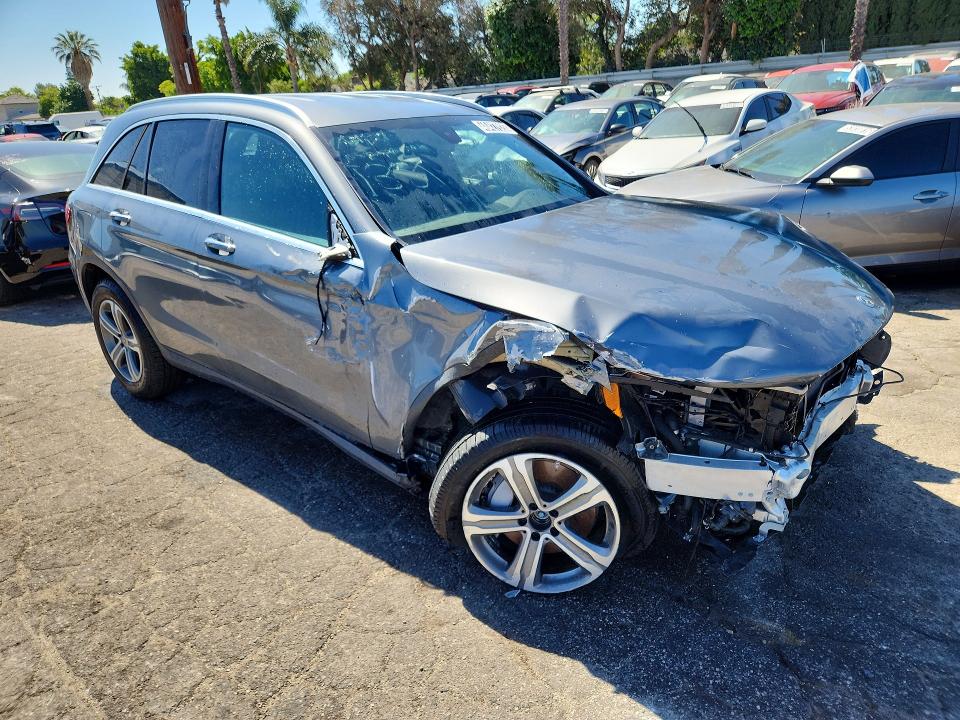 48427926 :رقم المزاد ، WDC0G4KB1JV092929 vin ، 2018 Mercedes-benz Glc مزاد بيع