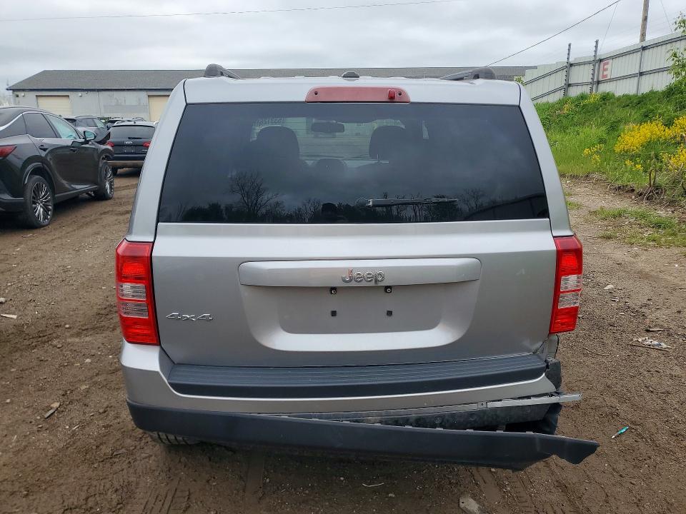 53312616 :رقم المزاد ، 1C4NJRFB2FD417010 vin ، 2015 Jeep Patriot مزاد بيع