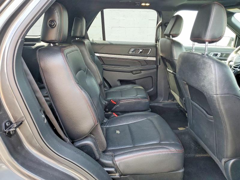 53325516 :رقم المزاد ، 1FM5K8GT1JGC50866 vin ، 2018 Ford Explorer مزاد بيع