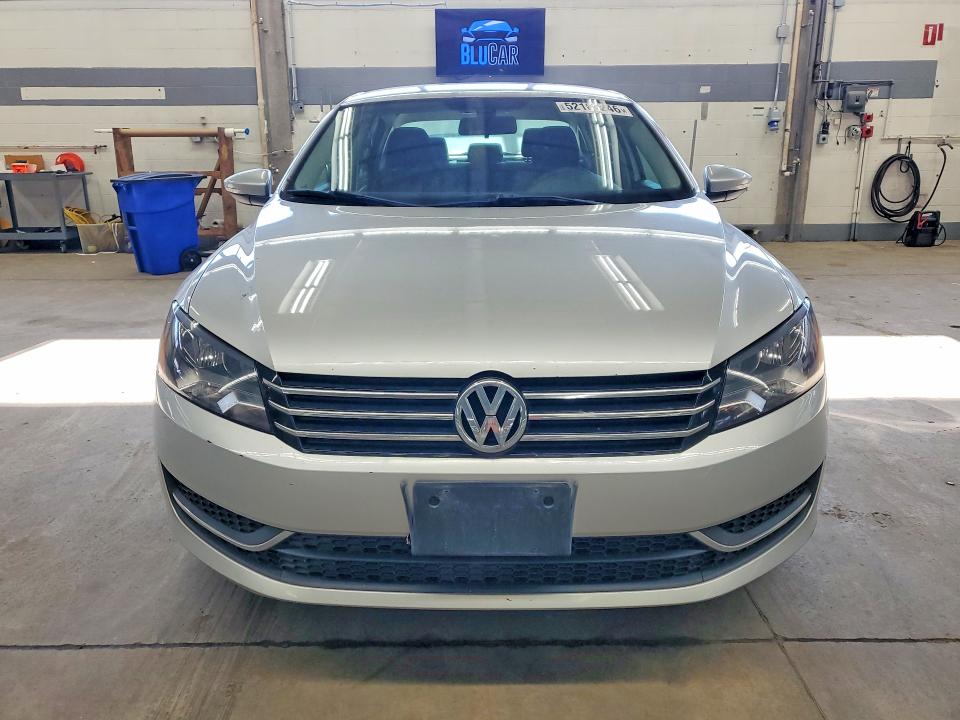 52165246 :رقم المزاد ، 1VWAP7A32CC028707 vin ، 2012 Volkswagen Passat مزاد بيع