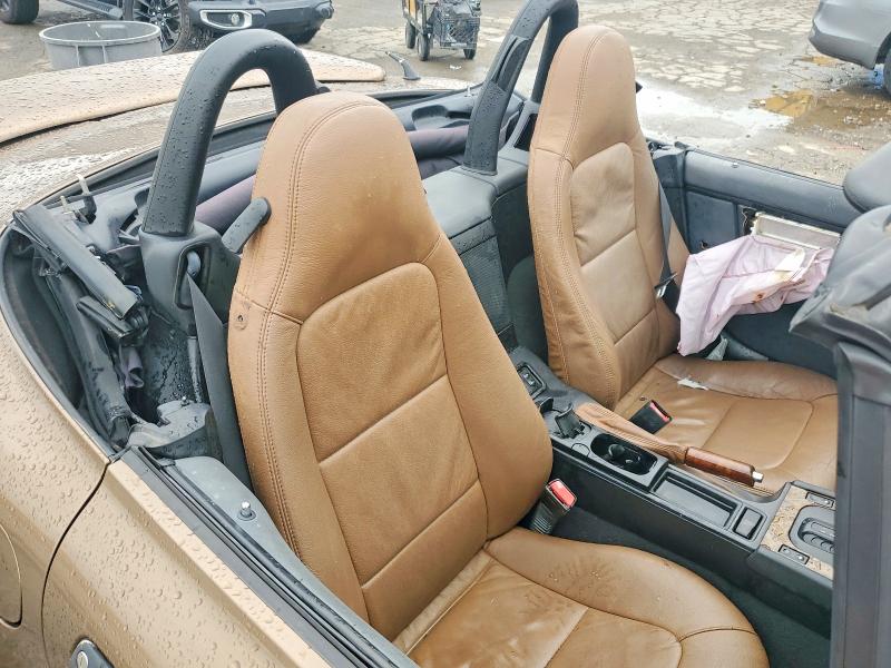53844286 :رقم المزاد ، 4USCH3340YLF71159 vin ، 2000 Bmw Z3 مزاد بيع