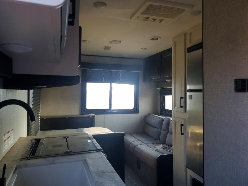 53755406 :رقم المزاد ، 1UJBJ0BL7N17Z0816 vin ، 2022 Jayflight Recreational Vehicle (rv) مزاد بيع