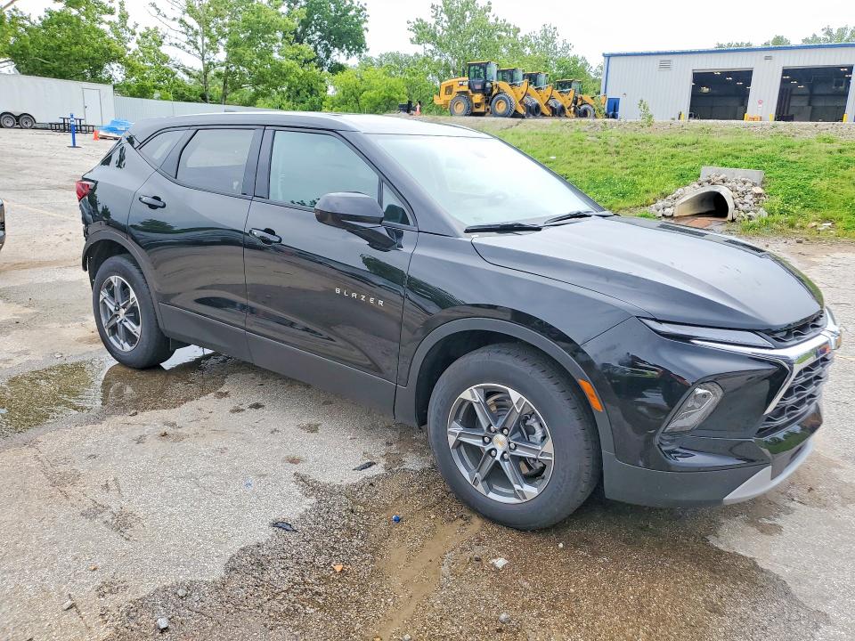 2026 Chevrolet Blazer მანქანა იყიდება აუქციონზე, vin: 3GNKBCR48TS140683, აუქციონის ნომერი: 53588686