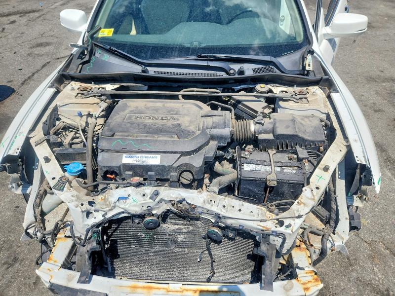 Продаж на аукціоні авто 2015 Honda Accord, vin: 1HGCT2B87FA004716, номер лоту: 54047606