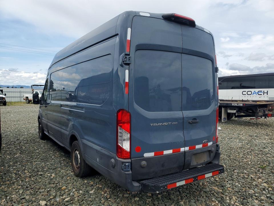 50740066 :رقم المزاد ، 1FTBR3X84LKA72145 vin ، 2020 Ford Transit مزاد بيع