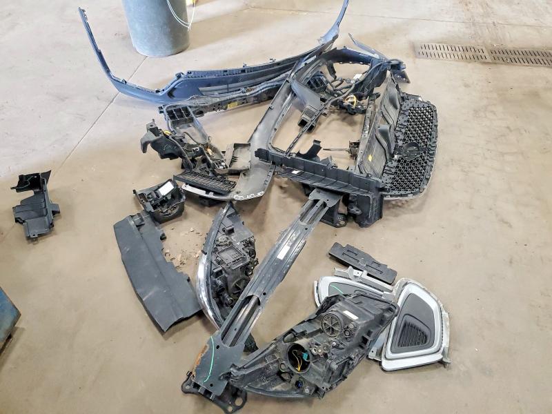 52707096 :رقم المزاد ، 5XYPGDA31JG429010 vin ، 2018 Kia Sorento مزاد بيع