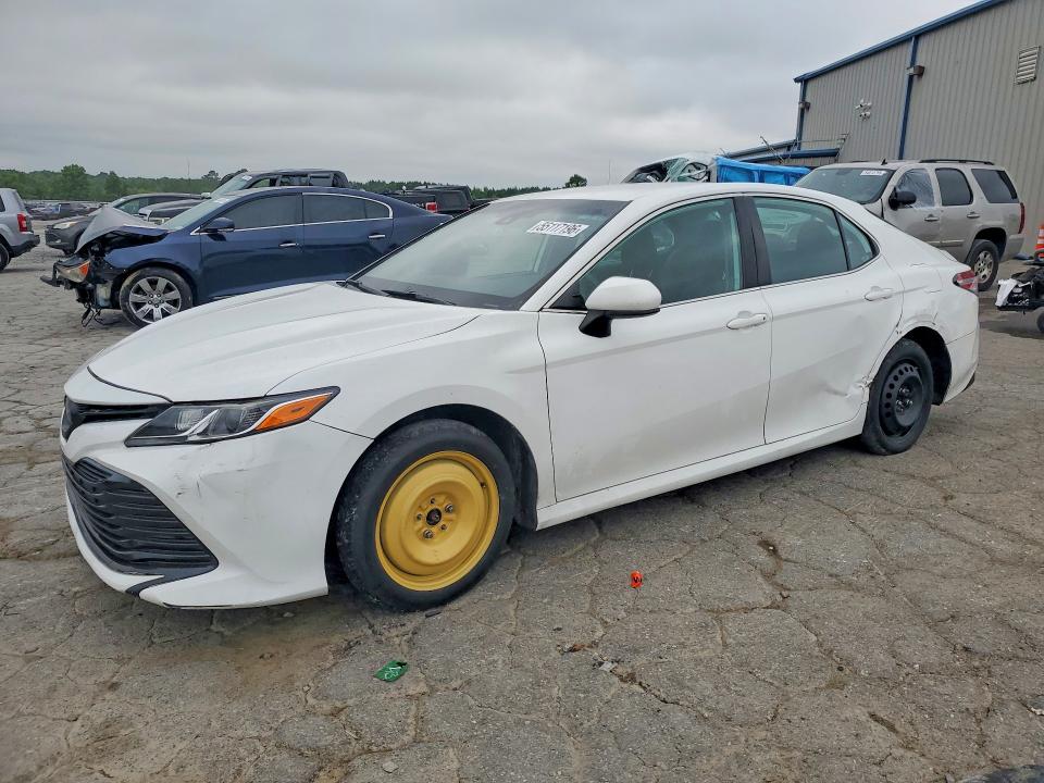 2020 Toyota Camry მანქანა იყიდება აუქციონზე, vin: 4T1C11AK8LU332986, აუქციონის ნომერი: 55117196