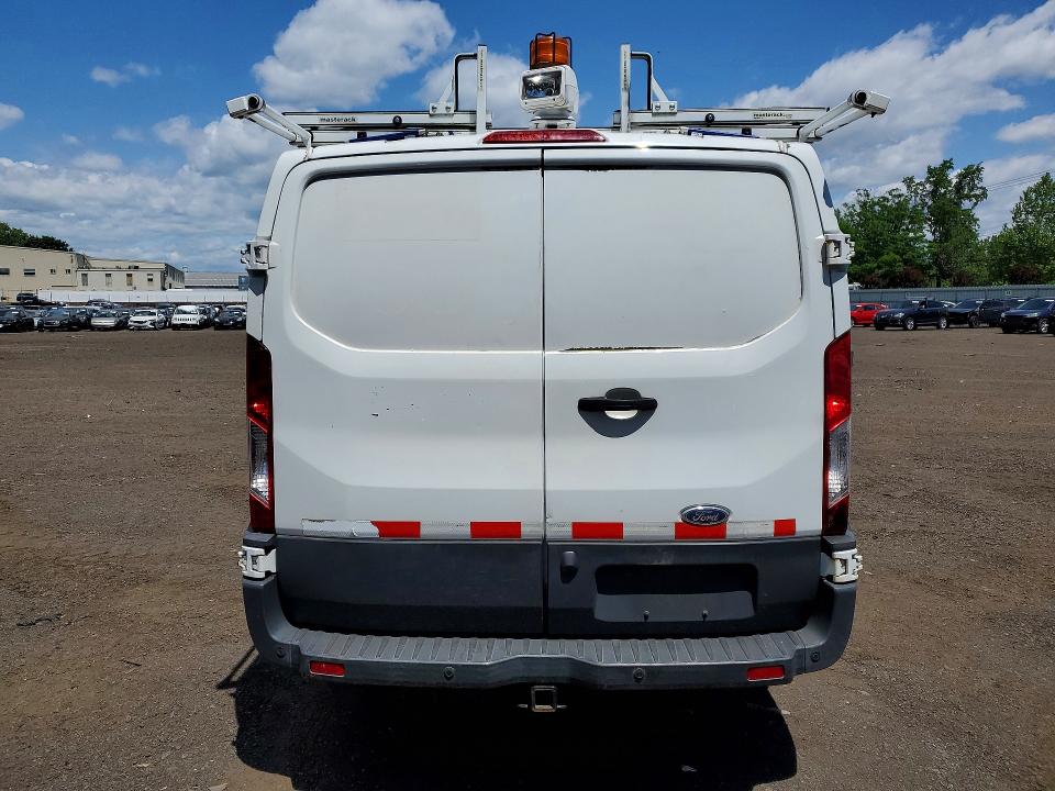53162076 :رقم المزاد ، 1FTYR1YM7GKB55679 vin ، 2016 Ford Transit مزاد بيع