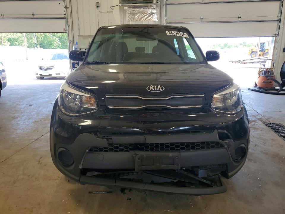 55234756 :رقم المزاد ، KNDJN2A25H7415884 vin ، 2017 Kia Soul مزاد بيع