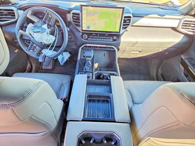 52563586 :رقم المزاد ، 5TFJA5DB4SX326792 vin ، 2025 Toyota Tundra مزاد بيع