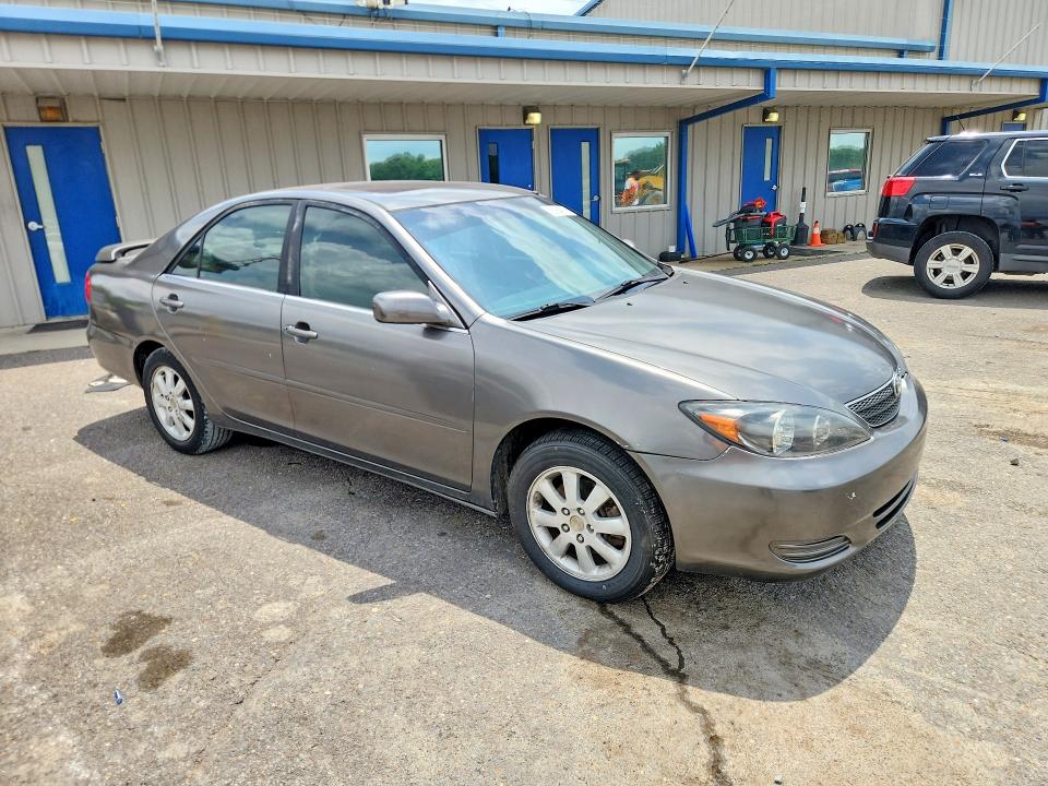 2004 Toyota Camry მანქანა იყიდება აუქციონზე, vin: 4T1BA32K34U015057, აუქციონის ნომერი: 55064316