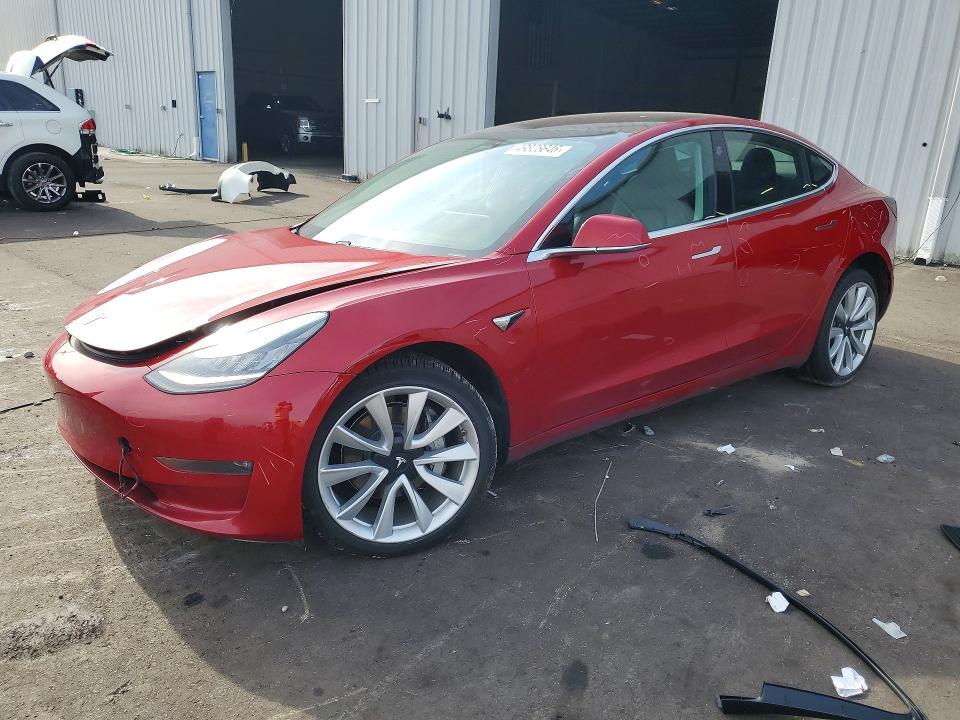 49828646 :رقم المزاد ، 5YJ3E1EA2JF153827 vin ، 2018 Tesla Model 3 مزاد بيع