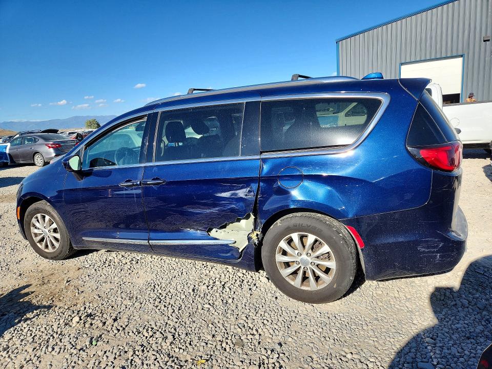 Продажа на аукционе авто 2018 Chrysler Pacifica, vin: 2C4RC1BG8JR357402, номер лота: 54492336