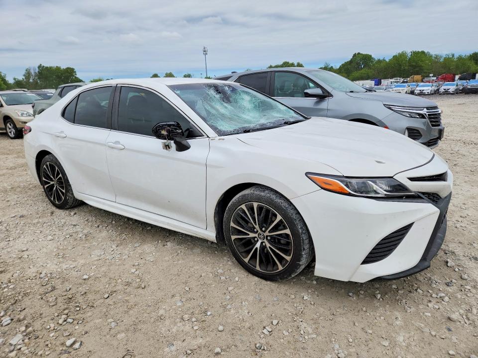 52268416 :رقم المزاد ، JTNB11HK4J3005800 vin ، 2018 Toyota Camry مزاد بيع