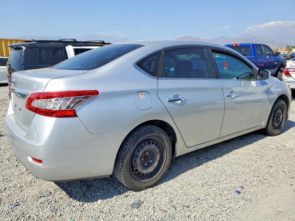 54634366 :رقم المزاد ، 3N1AB7AP3FY325875 vin ، 2015 Nissan Sentra مزاد بيع
