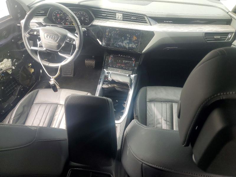 55507256 :رقم المزاد ، WA1AAAGE2NB022824 vin ، 2022 Audi E-tron مزاد بيع