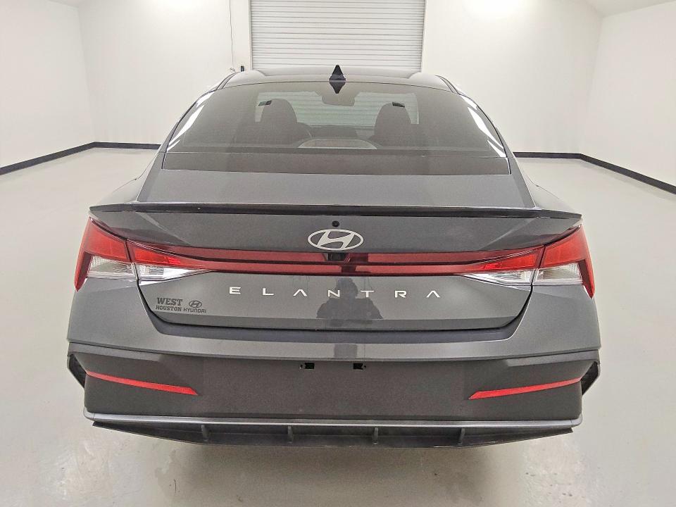 Продажа на аукционе авто 2026 Hyundai Elantra, vin: KMHLM4DG5TU144135, номер лота: 54040306