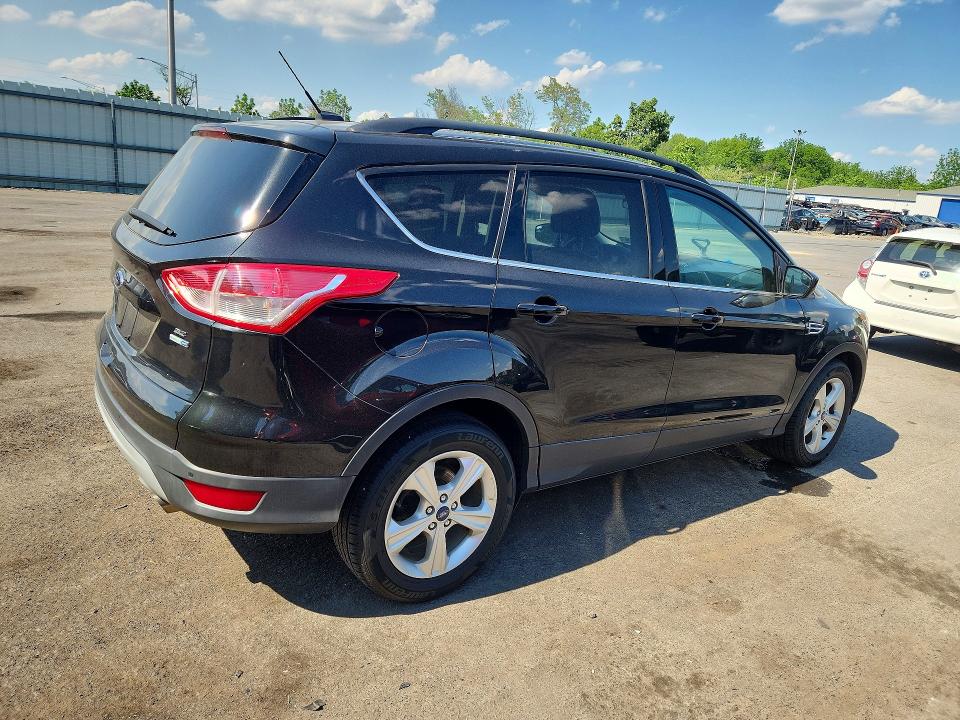 2014 Ford Escape მანქანა იყიდება აუქციონზე, vin: 1FMCU9G99EUD97892, აუქციონის ნომერი: 54212246