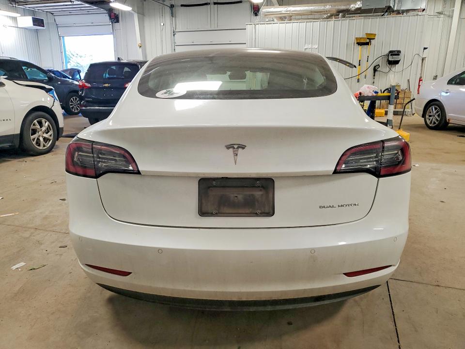 53419736 :رقم المزاد ، 5YJ3E1EB7NF313814 vin ، 2022 Tesla Model 3 مزاد بيع