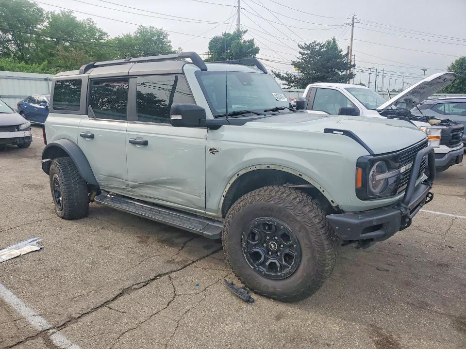 Продажа на аукционе авто 2022 Ford Bronco, vin: 1FMEE5DP9NLB30811, номер лота: 54253416